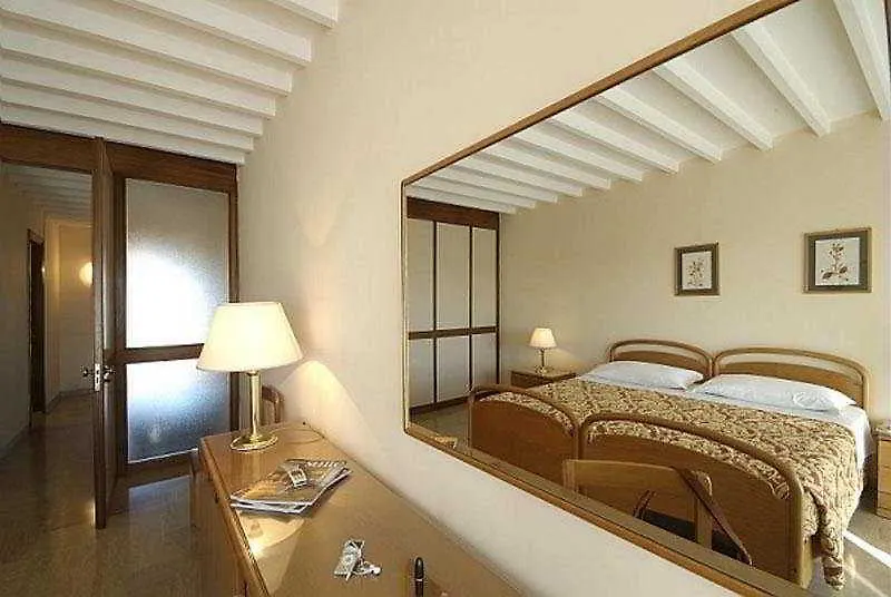 **** Apartahotel Residence Garden Roma Italia